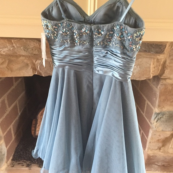 NEW WITH TAGS!! Never worn! Adrianna Papell Ice Blue Embellished Cocktail Dress - Picture 4 of 8